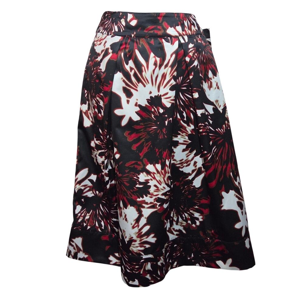 Satin Knee Length Skirt Size 14